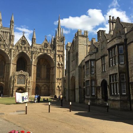 Fantastic Hampton Centre Stay Peterborough Kültér fotó
