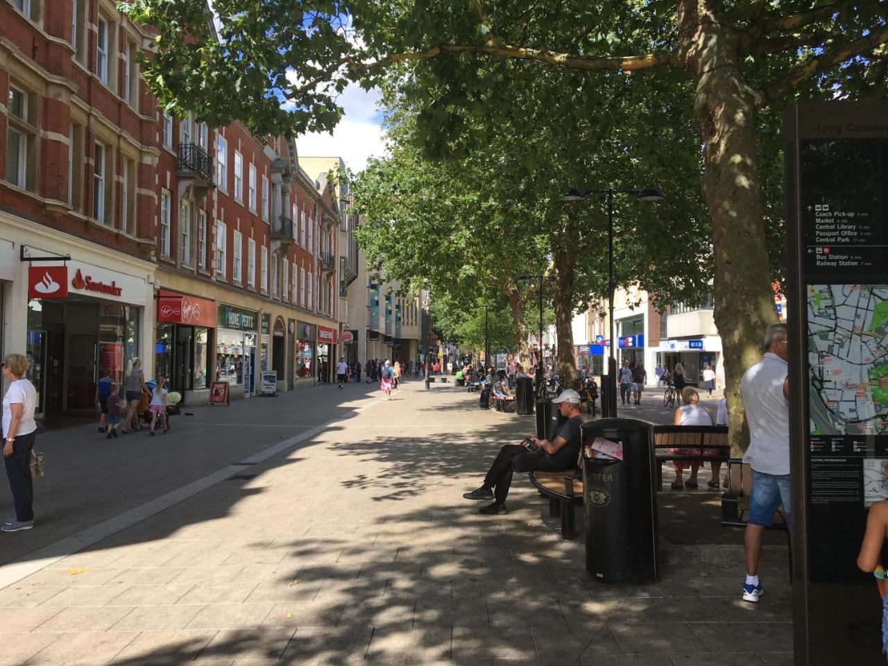Fantastic Hampton Centre Stay Peterborough Kültér fotó